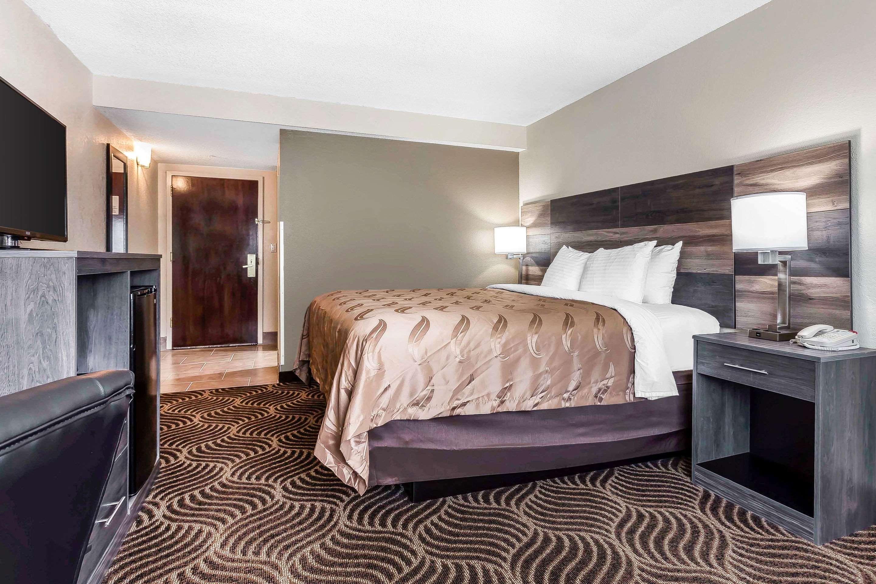 Quality Inn & Suites Salisbury Eksteriør bilde