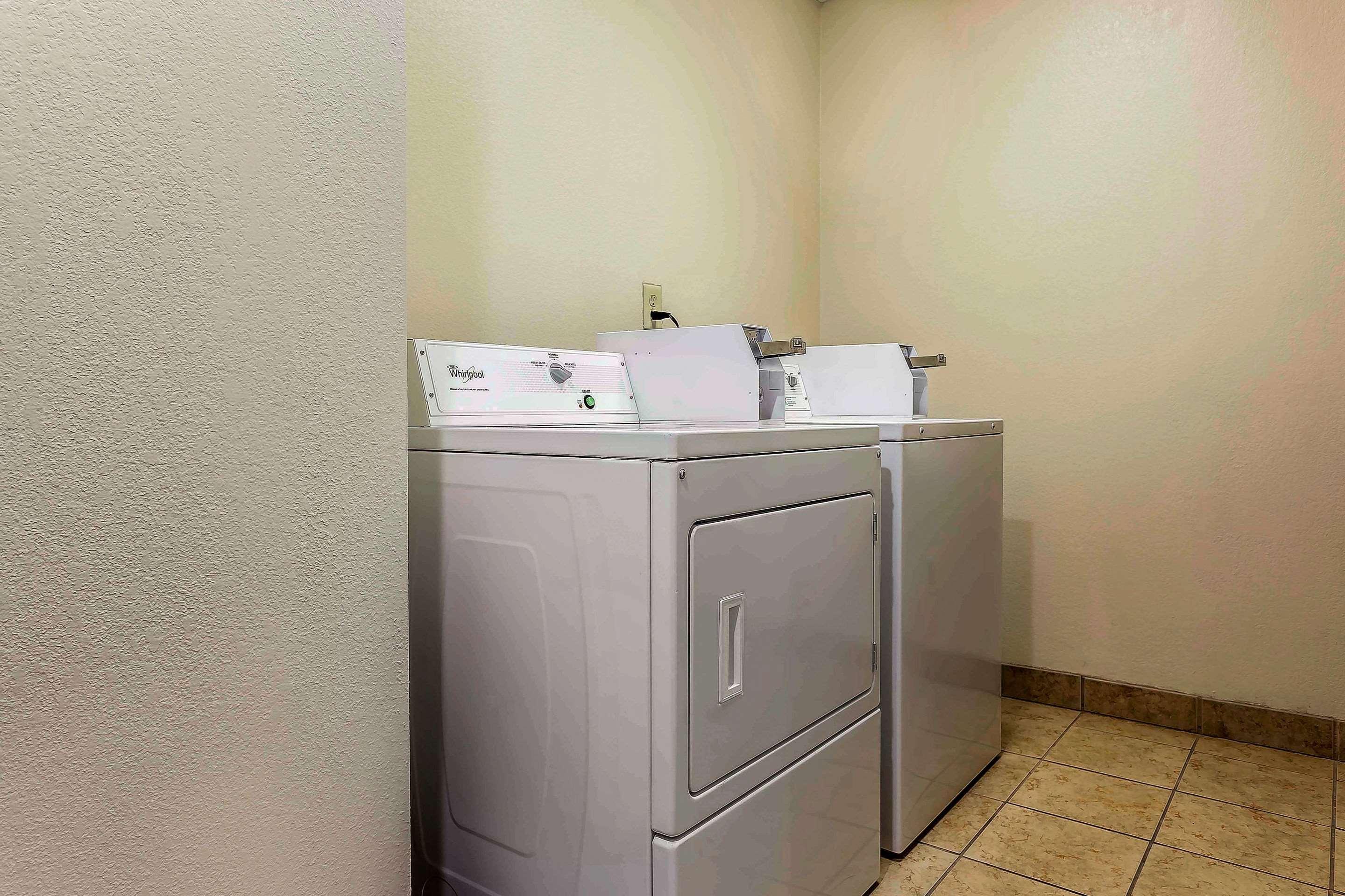 Quality Inn & Suites Salisbury Eksteriør bilde